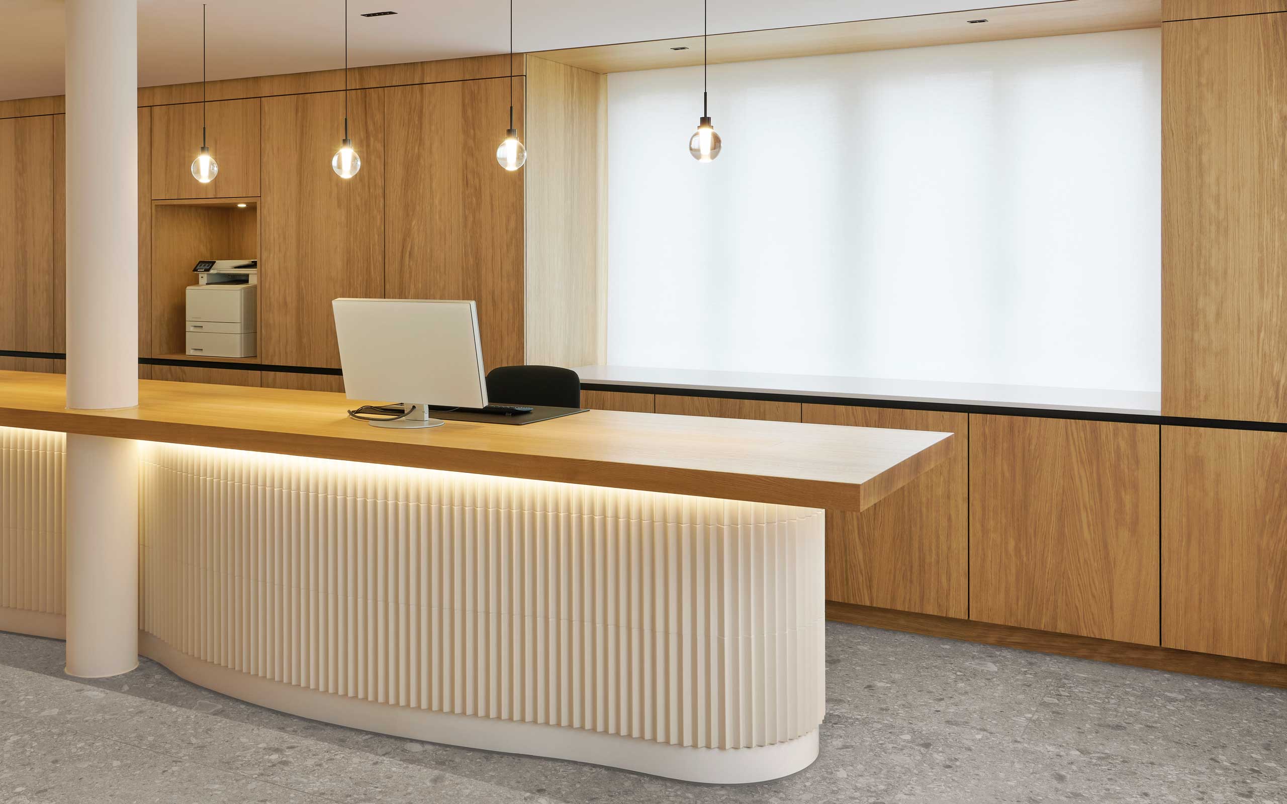 Banking & Finance. Client hall. Raiffeisen Bank - MACH Architektur.